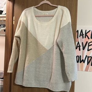 Maurice’s sweater size XL